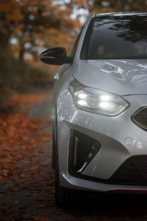 Autod 4 — JN Visuals · Autoportreed ja reklaam