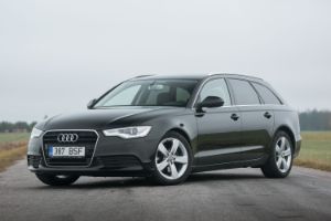 Autod 13 — JN Visuals · Autoportreed ja reklaam