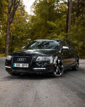 Autod 15 — JN Visuals · Autoportreed ja reklaam