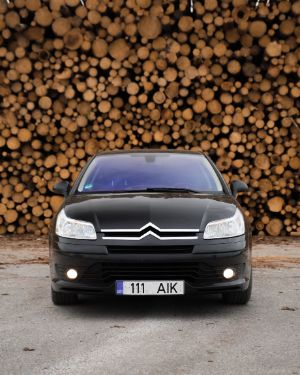 Autod 20 — JN Visuals · Autoportreed ja reklaam